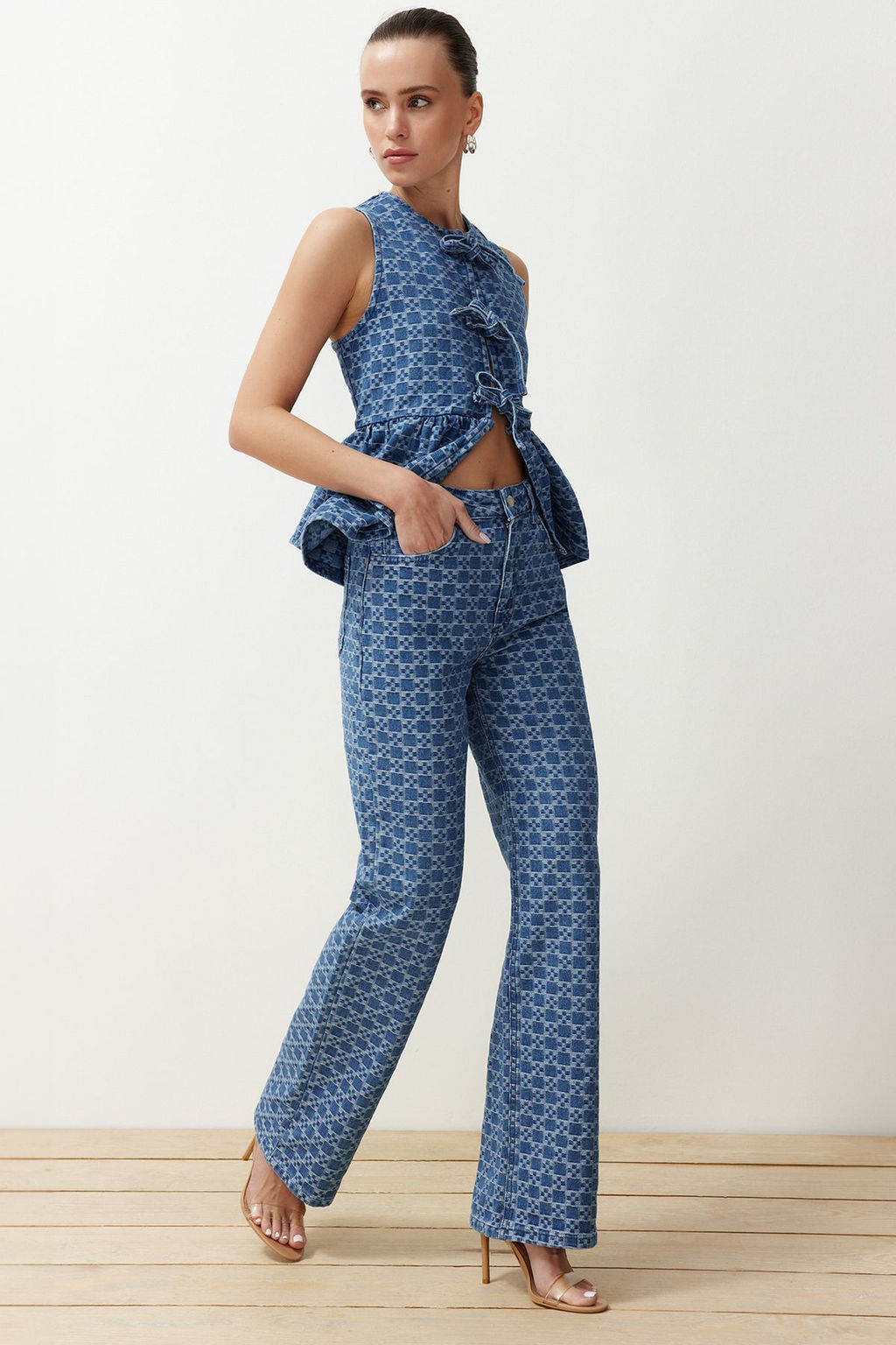 Siyah Desenli Yuksek Bel Wide Leg Jeans TWOSS24JE00278 - Trendyolmilla фото 10