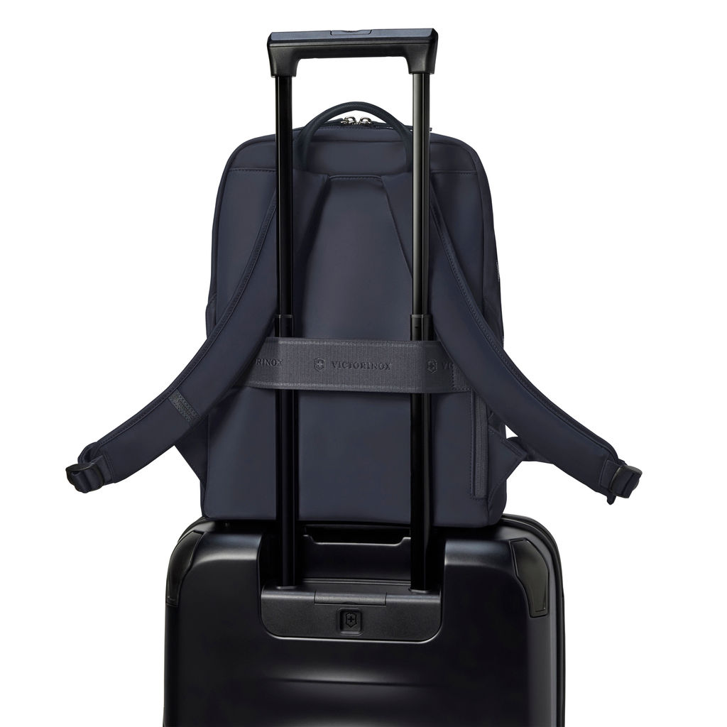 Рюкзак Victoria Signature Compact Backpack VICTORINOX 612204  фото 5