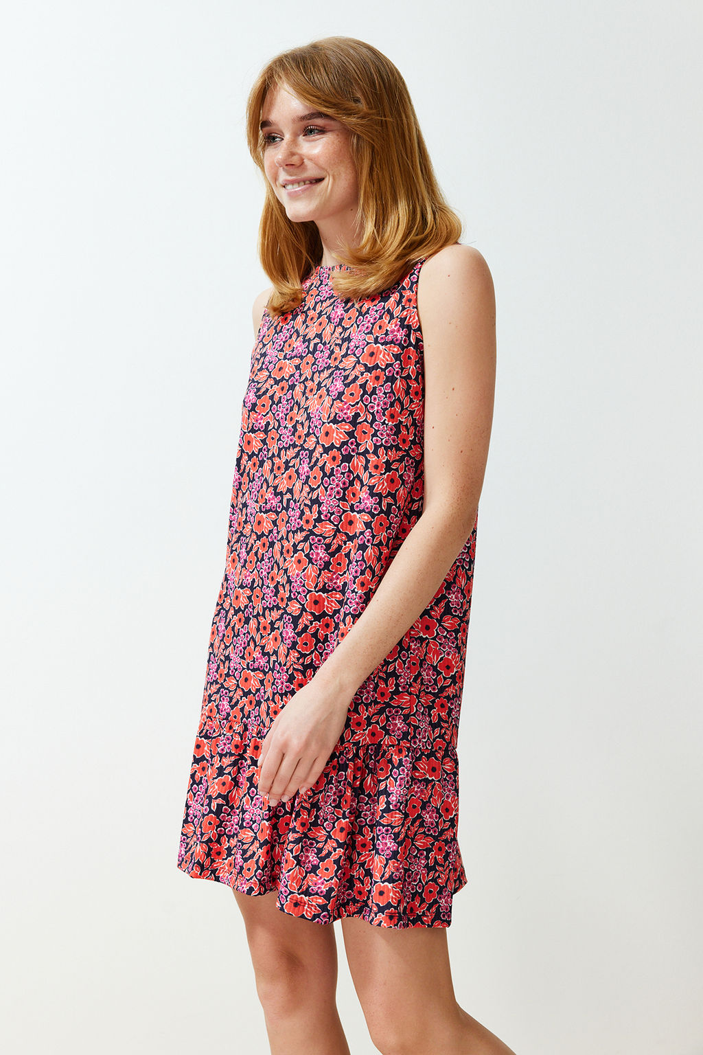 TRENDYOLMILLA Indigo Cicek Bask?l? S?f?r Kol Volanl? Shift/Duz Mini Esnek Orme Elbise TWOSS22EL0794  фото 12