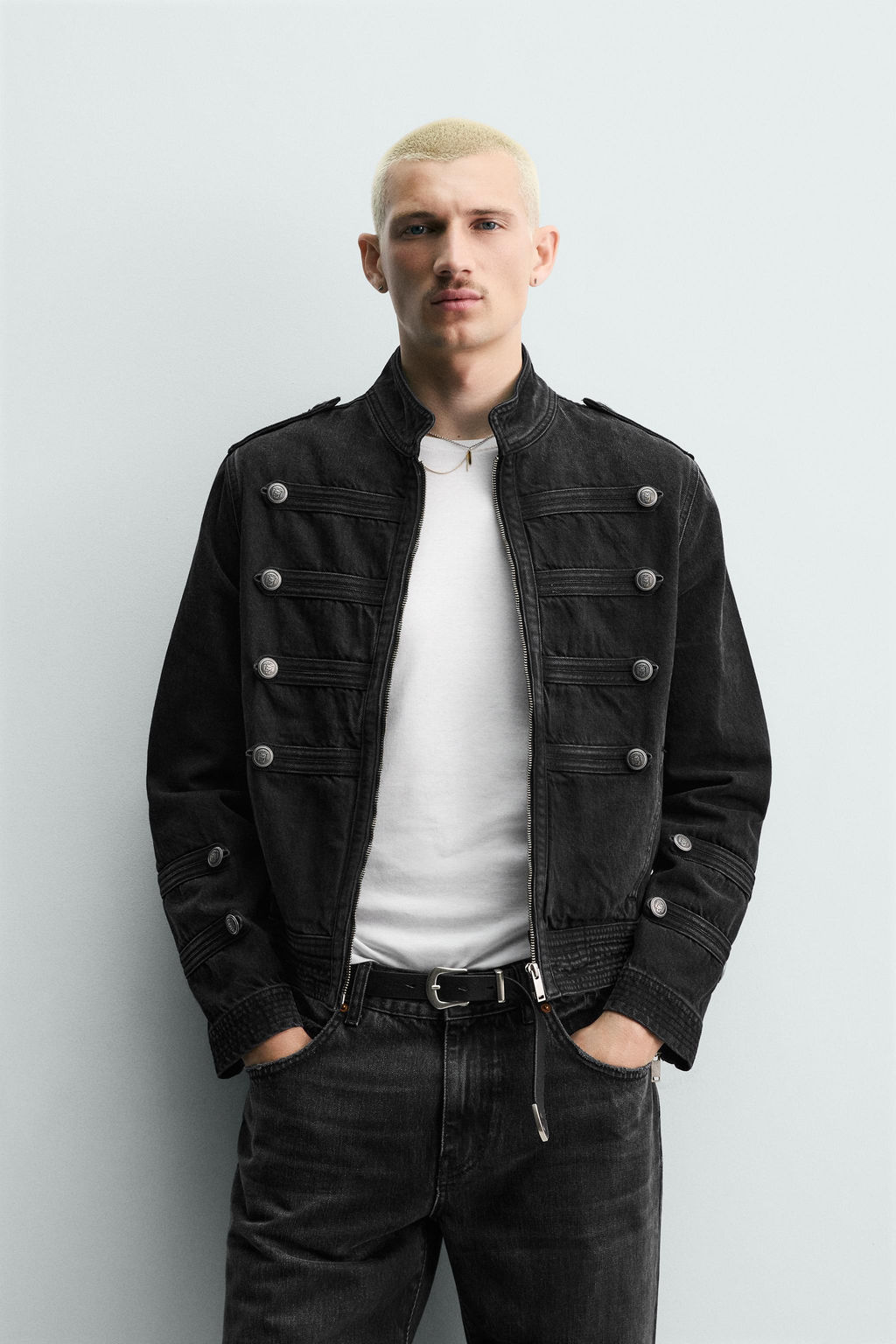 CHAQUETA DENIM ALAMARES BOTONES / Carb?n - Zara фото 2