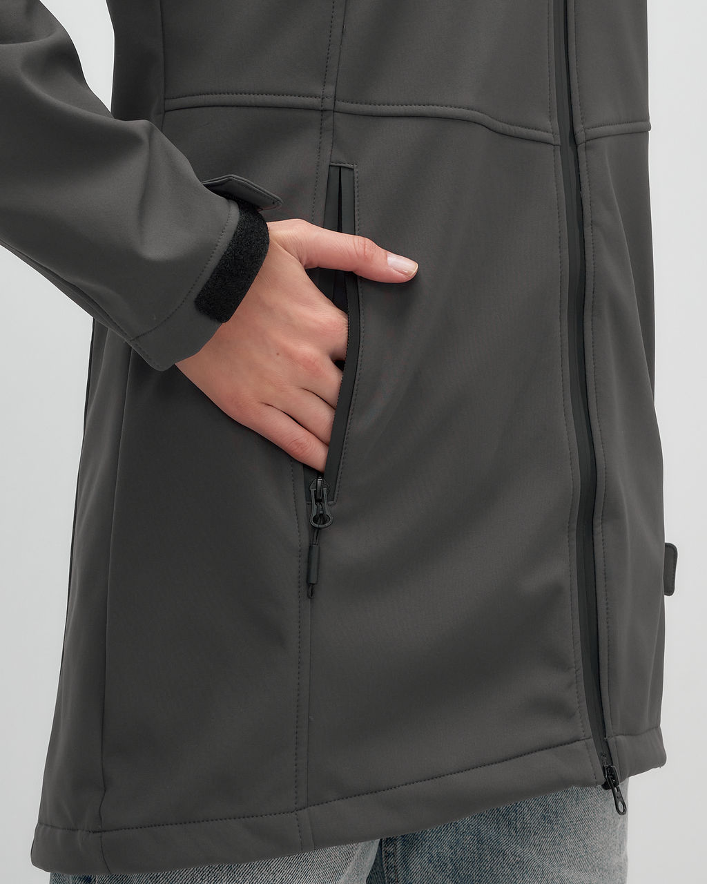 Парка спортивная женская с капюшоном softshell темно-серого цвета 9568TC - Mtforce фото 49