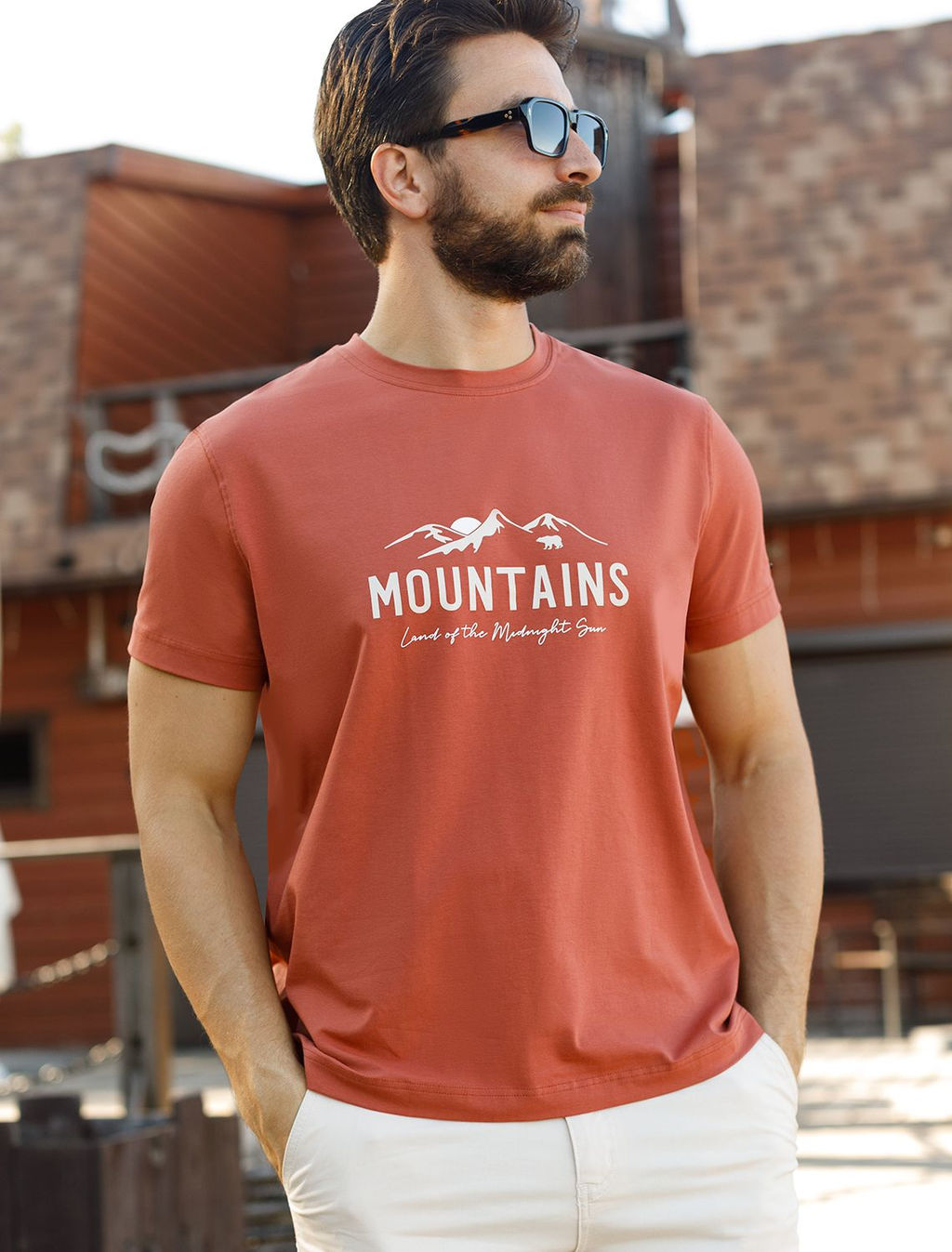 Футболка из премиального хлопка с авторским принтом