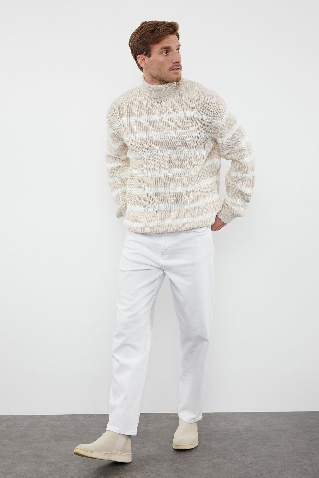 TRENDYOL MAN Lacivert Casual Unisex Oversize Fit Genis Kal?p Cizgili Triko Kazak TMNAW24KZ00017 - Trendyolmilla фото 3