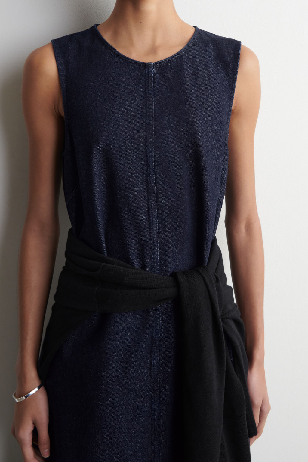 VESTIDO VAQUERO MIDI CORTE EVAS? - H&m фото 3