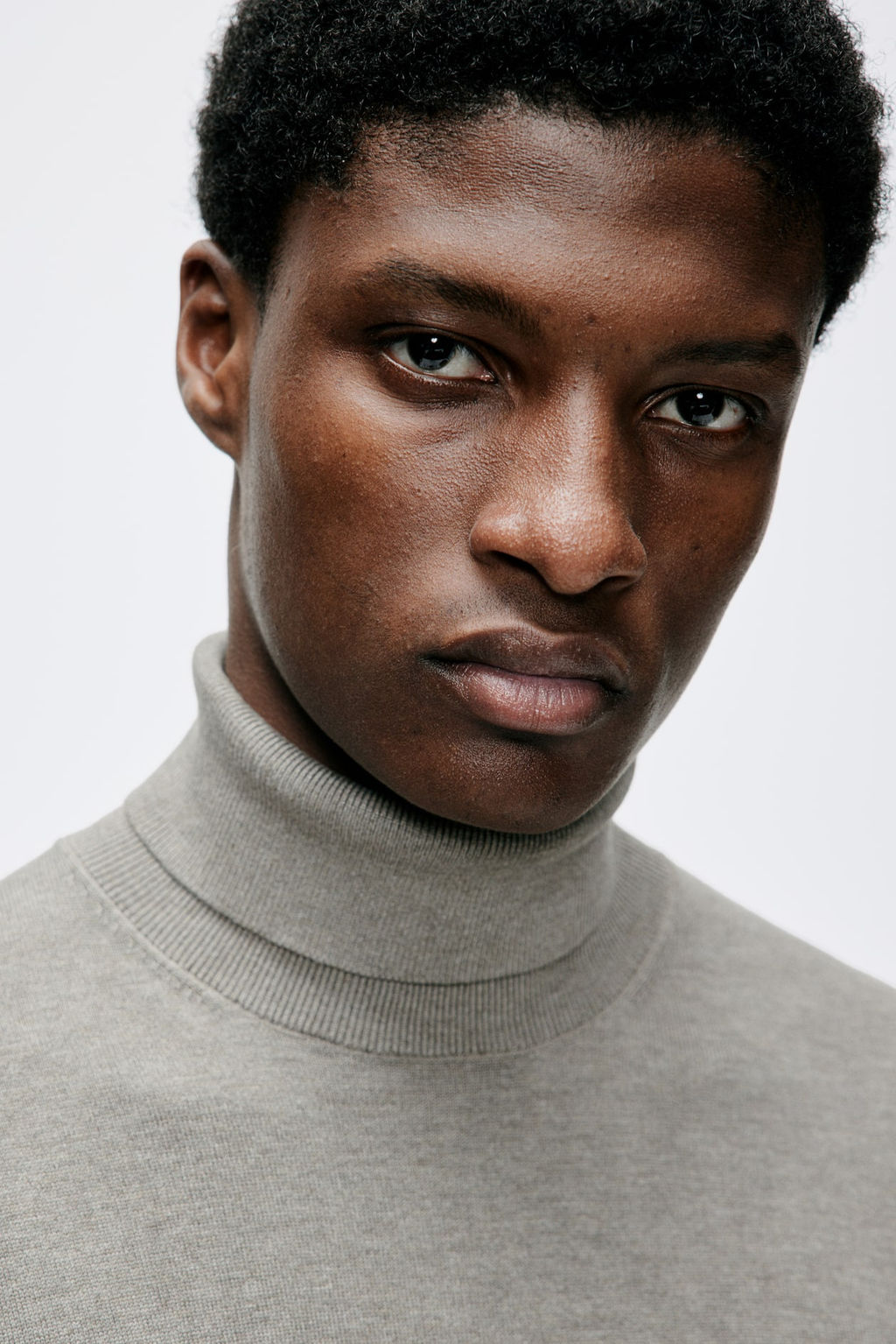 Jersey de cuello alto en punto fino Slim Fit - H&m фото 4