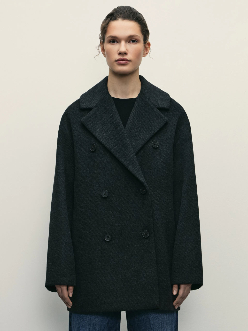 Полупальто свободного силуэта со спущенным плечом / Zarina  фото 4