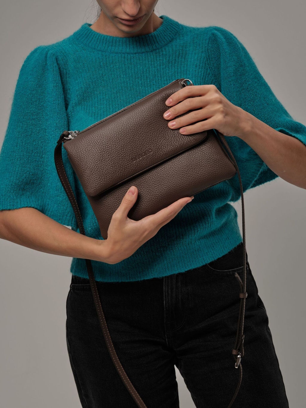 Сумка кожаная на плечо Deboro 31069 коричневый торф