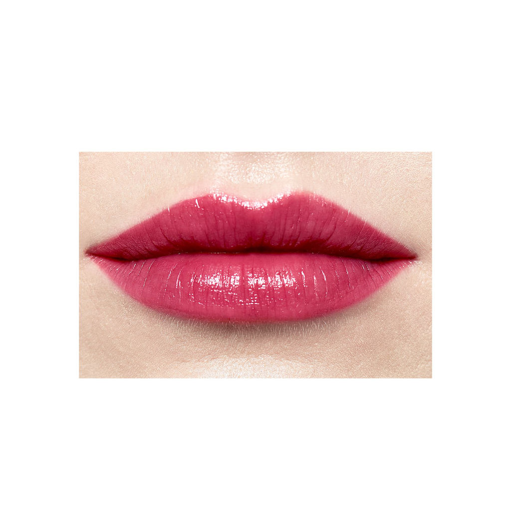 Кремовая губная помада OnColour Красный лепесток - Oriflame фото 2