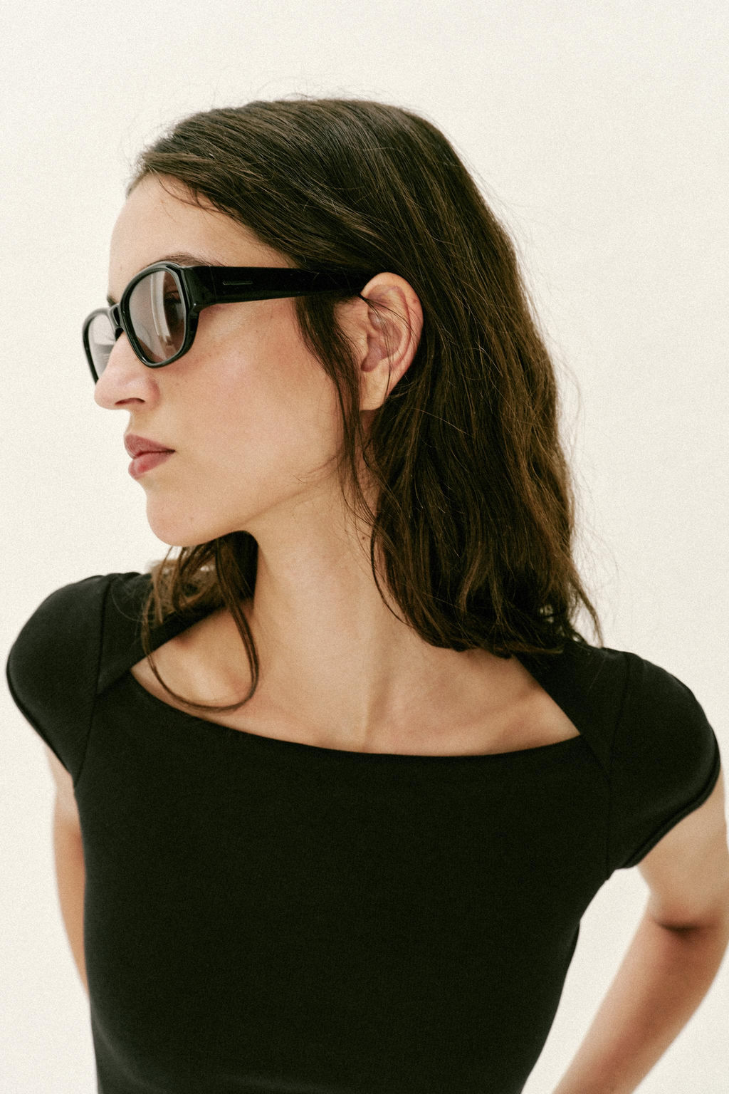 CAMISETA ESCOTE CUADRADO / Negro - Zara фото 4