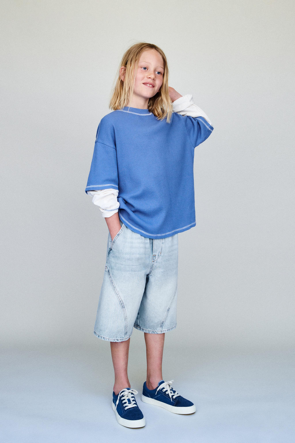 BERMUDA DENIM BARREL / Azul medio