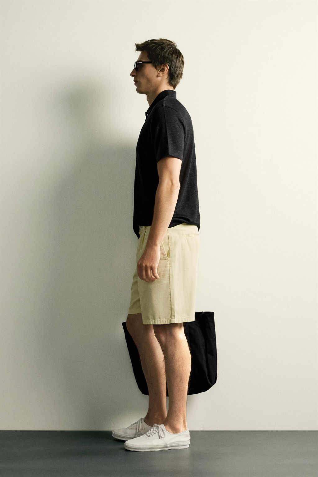 POLO REGULAR FIT C??AMO - VISCOSA / Negro - Zara фото 4