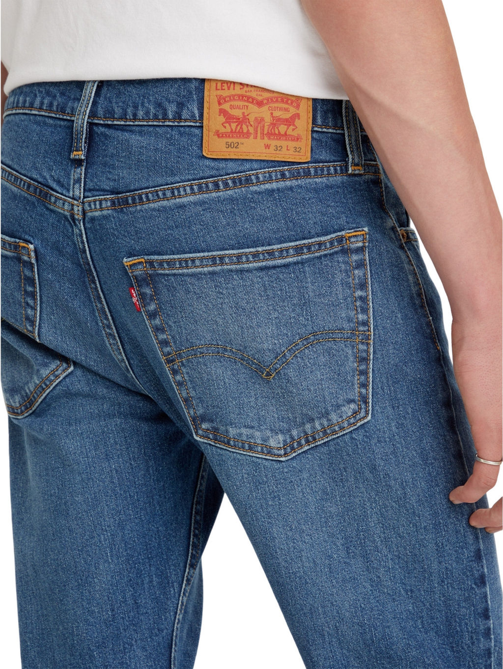 Джинсы мужские