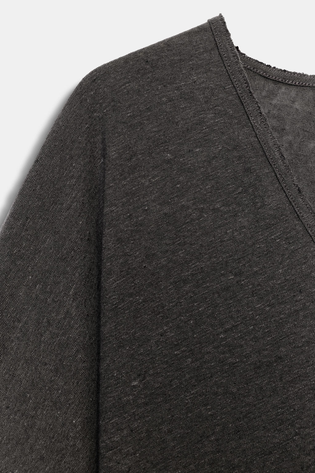 CAMISETA ESCOTE PICO CON LINO / Carb?n - Zara фото 6