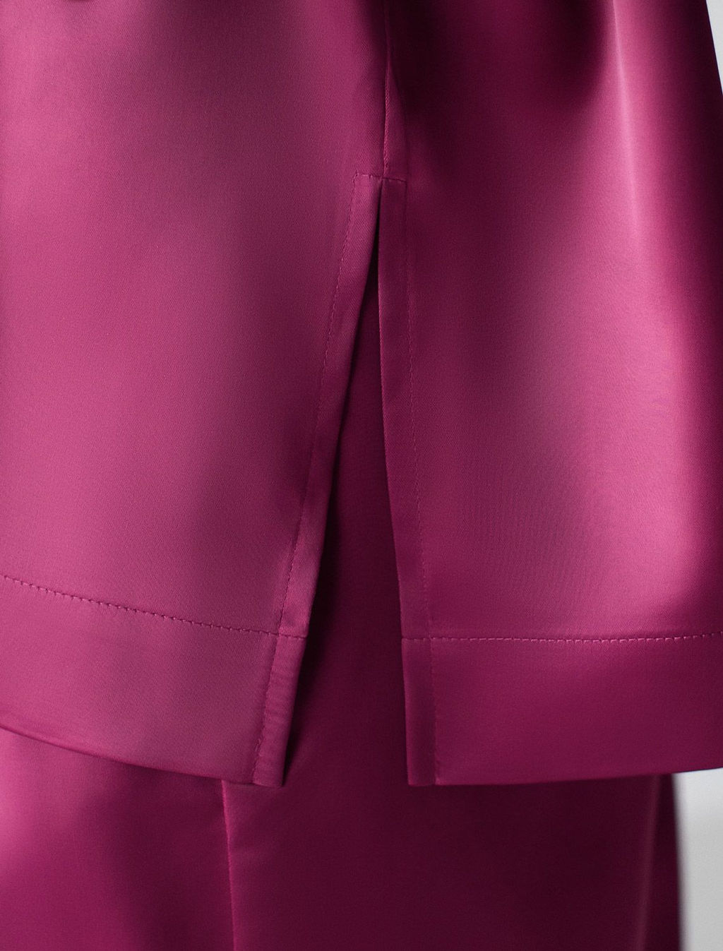 D29.279 Блузка женская бургунди