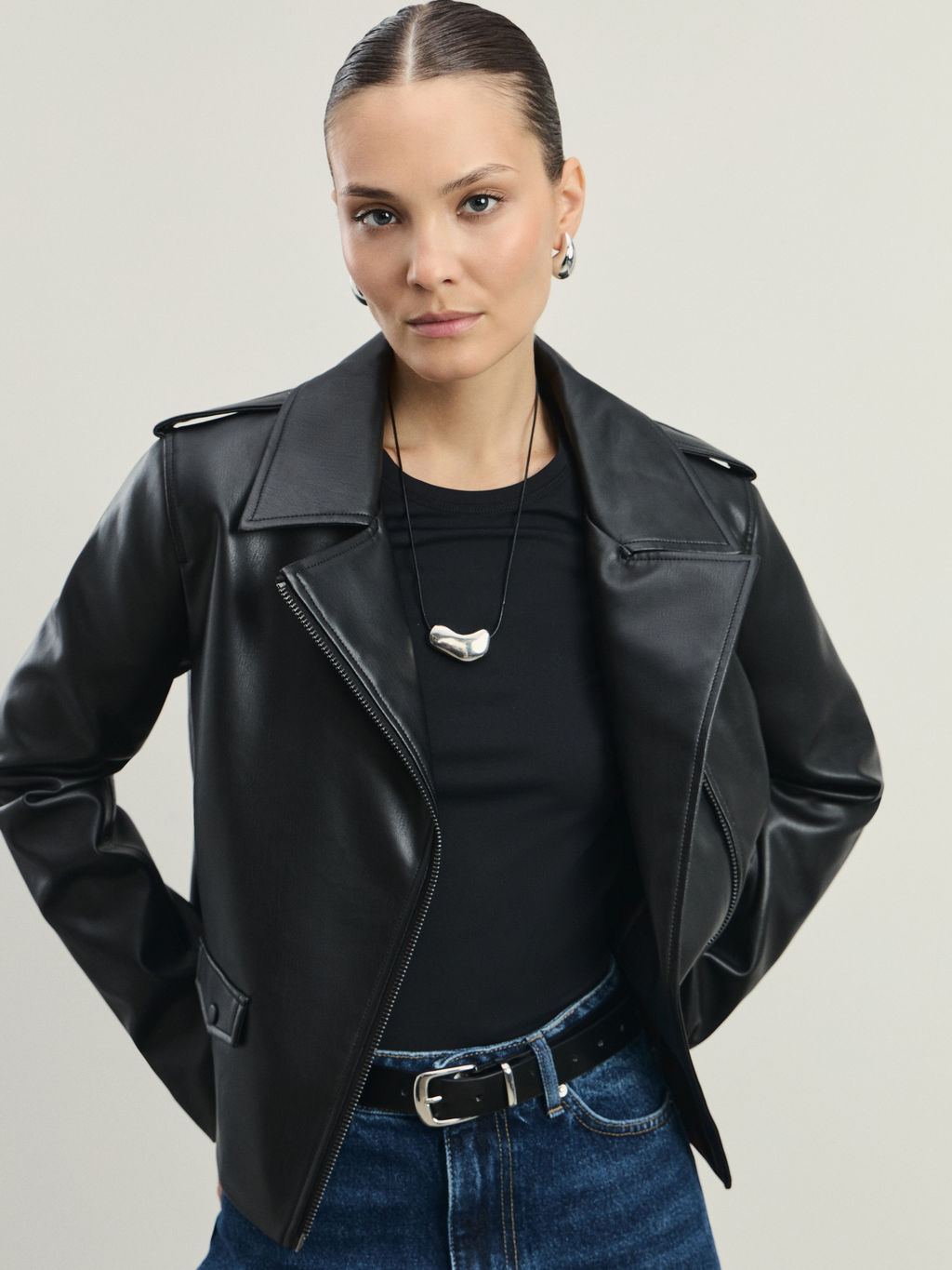 Косуха женская / Zarina