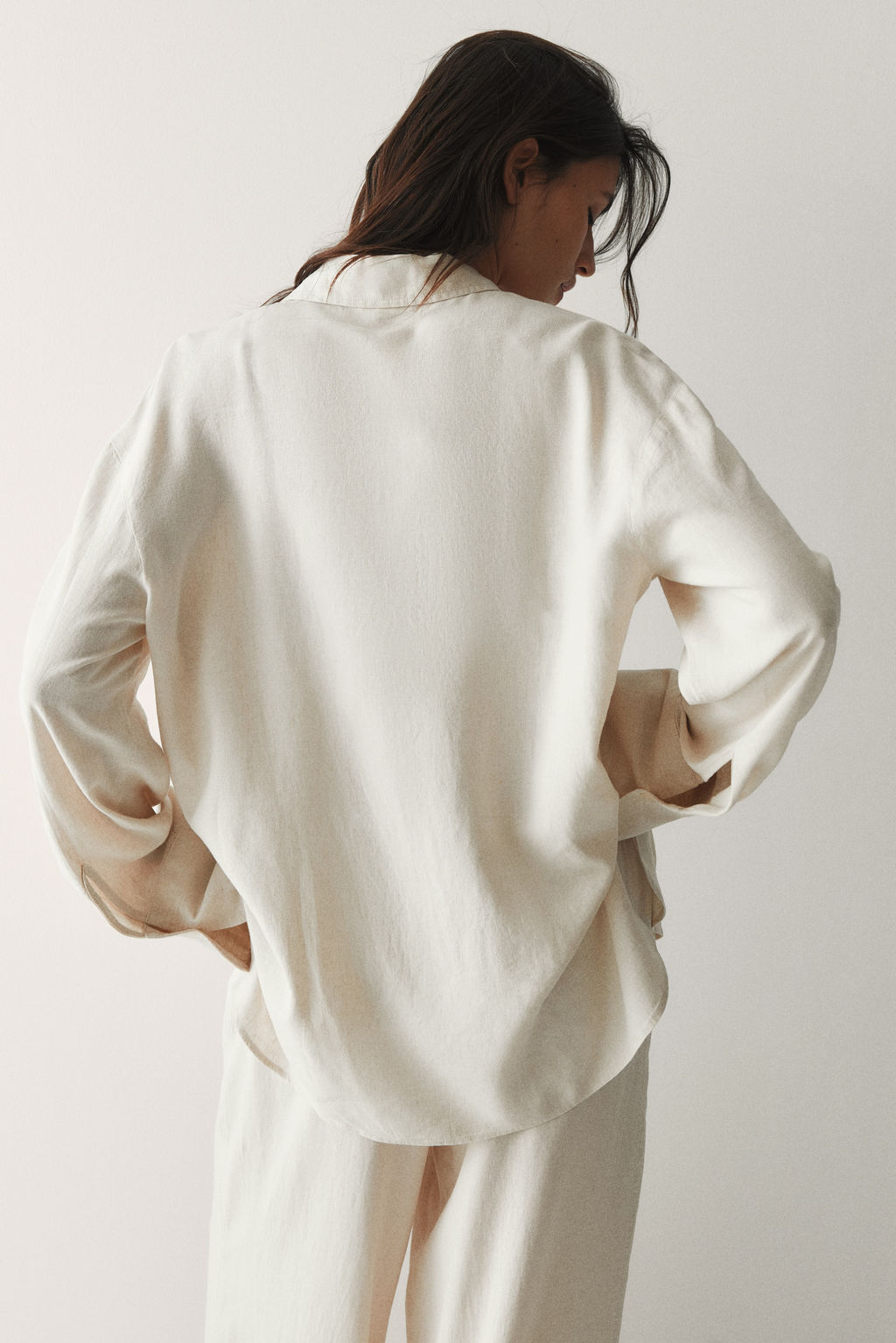 Camisa oversize en mezcla de lino - H&m фото 6