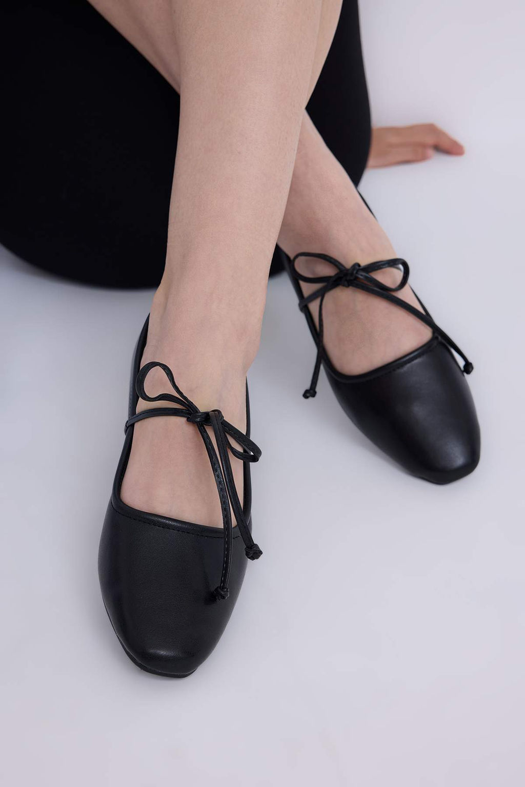 Teen Siyah Baglama Detayl? Mary Jane Kad?n Badem Burun Babet TAKAW26BE00002