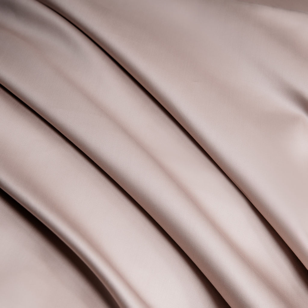 Комплект постельного белья Однотонный Сатин Премиум на резинке OCPR002 180*200*30;160*200*30;140*200*30 Евро 4 Наволочки