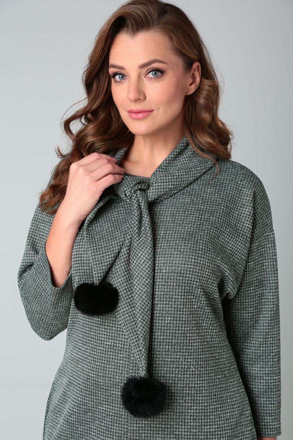 Платье теплое женское серого цвета с шарфом - Almond фото 3