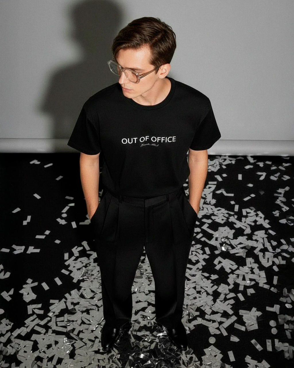 Футболка Out of Office