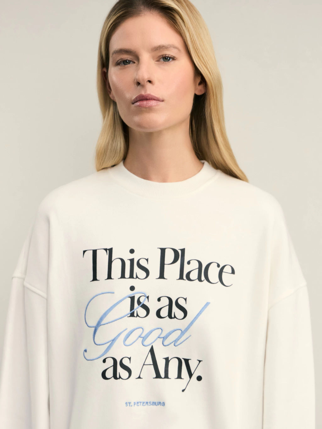 Свитшот оверсайз с принтом / Zarina фото 6