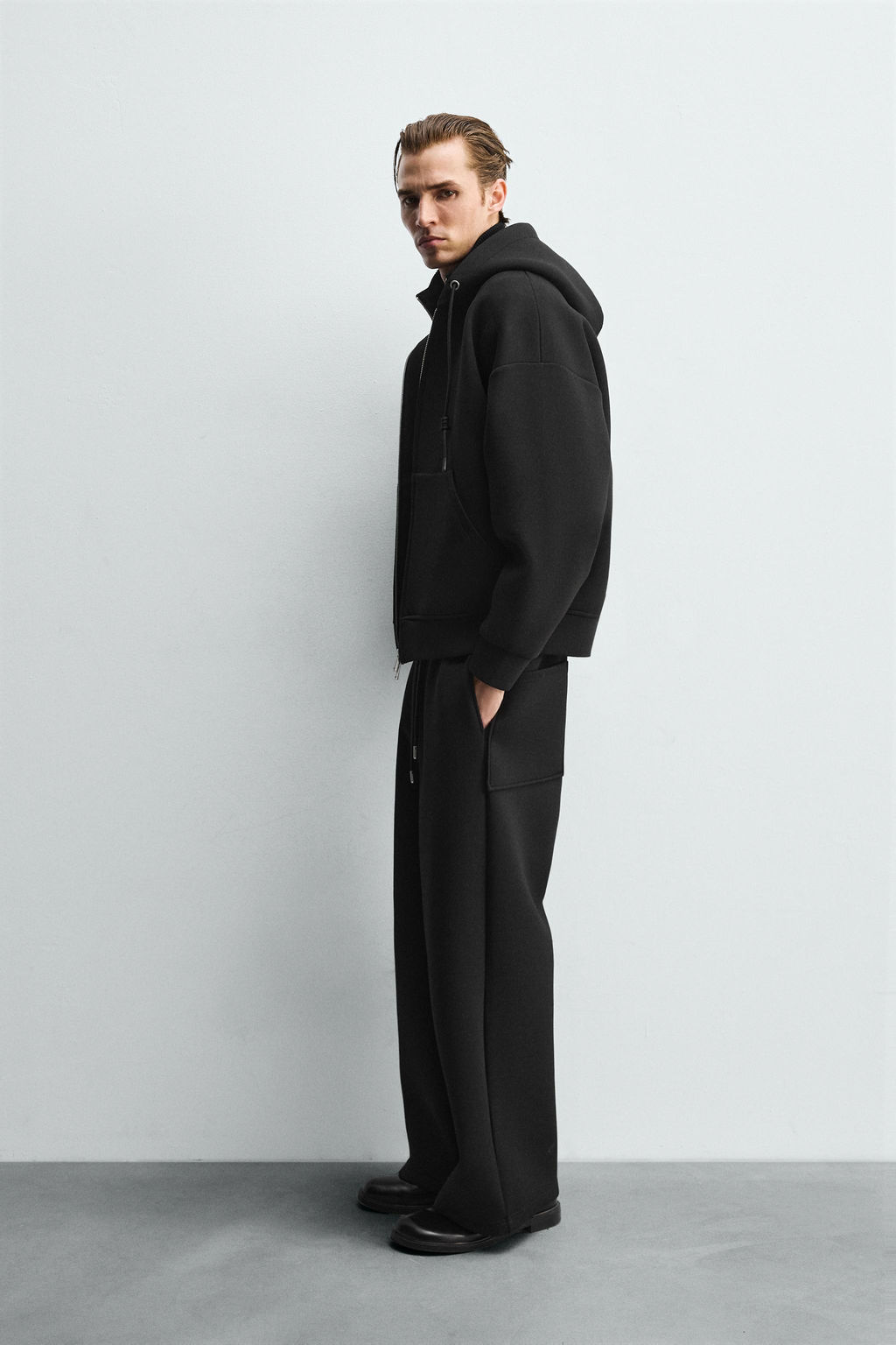 PANTAL?N JOGGER T?CNICO WIDE FIT / Negro - Zara фото 4