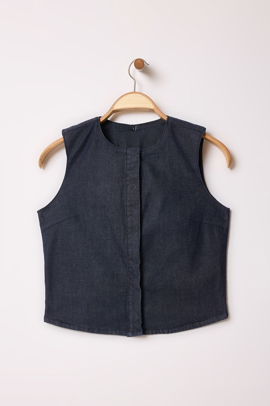 TRENDYOLMILLA Koyu Mavi Crop Fitted Denim Yelek TWOSS25YE00002  фото 5