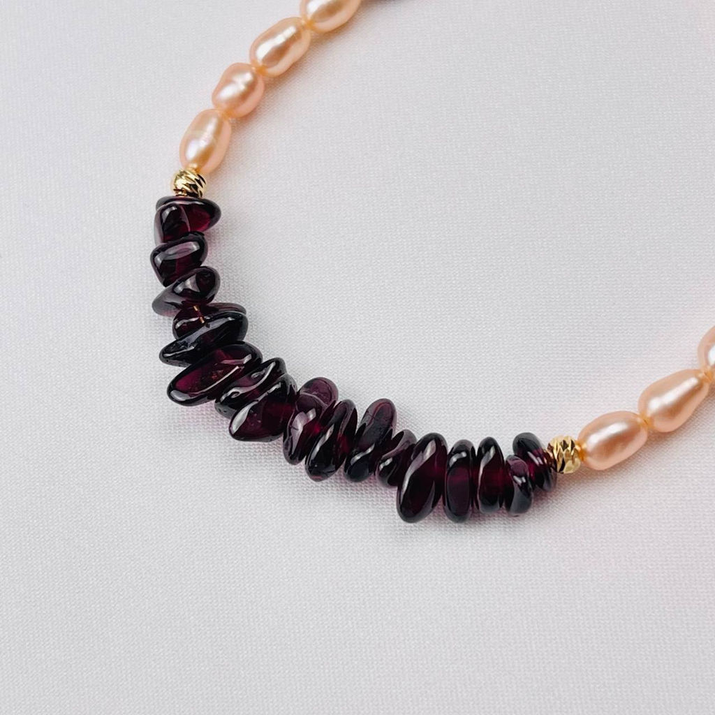 Браслет из речного Жемчуга и Граната 18 см +