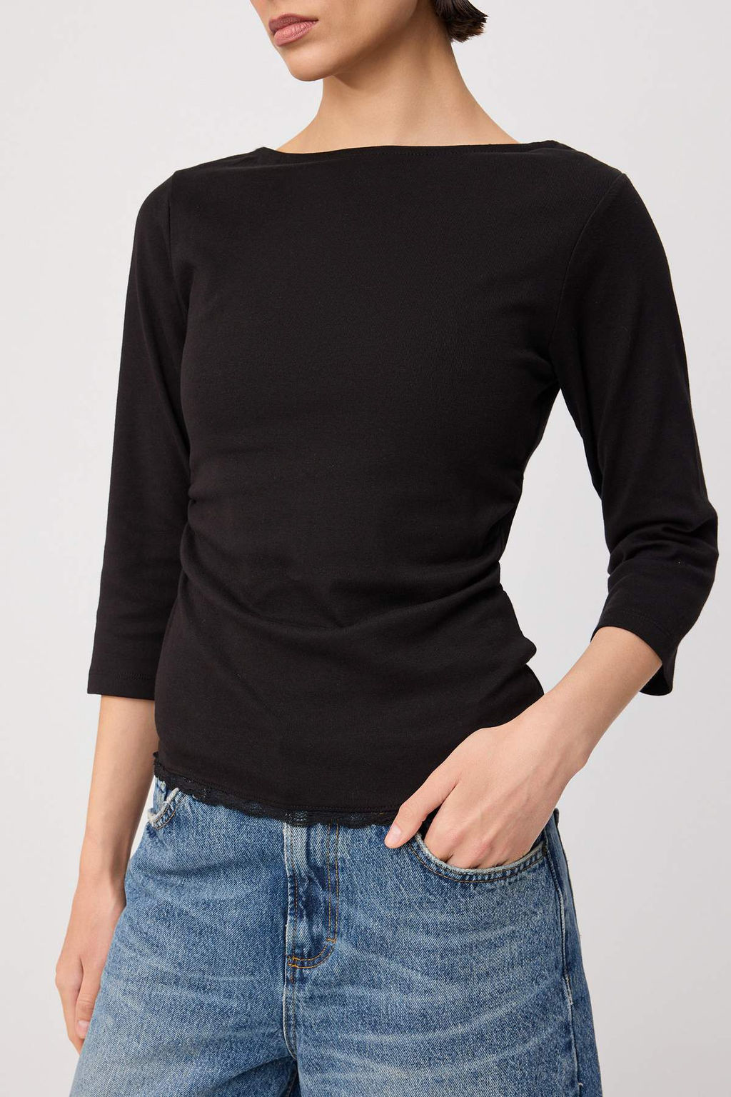 Siyah Dantel Detayl_ Fitted Kay_k Yaka Truvakar Kol Pamuklu Esnek _rme T-Shirt TWOAW27TS00003 - Trendyolmilla фото 3