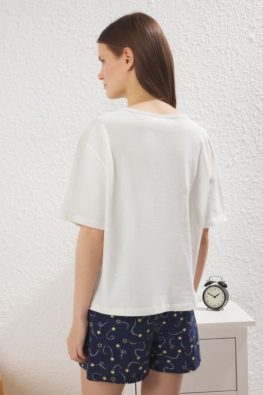 Trendyolmilla Ekru %100 Pamuklu Galaksi Desenli Sortlu Orme Pijama Tak?m? THMSS25PT00359  фото 5