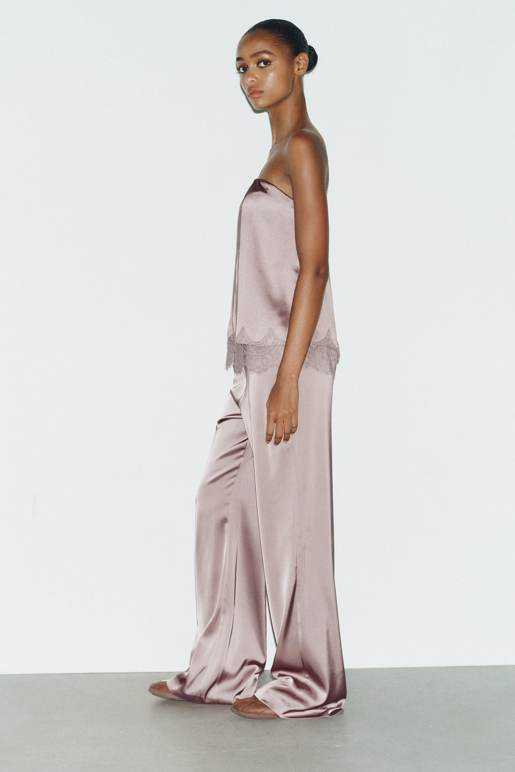 SATIN TOP WITH LACE TRIM - Zara фото 3