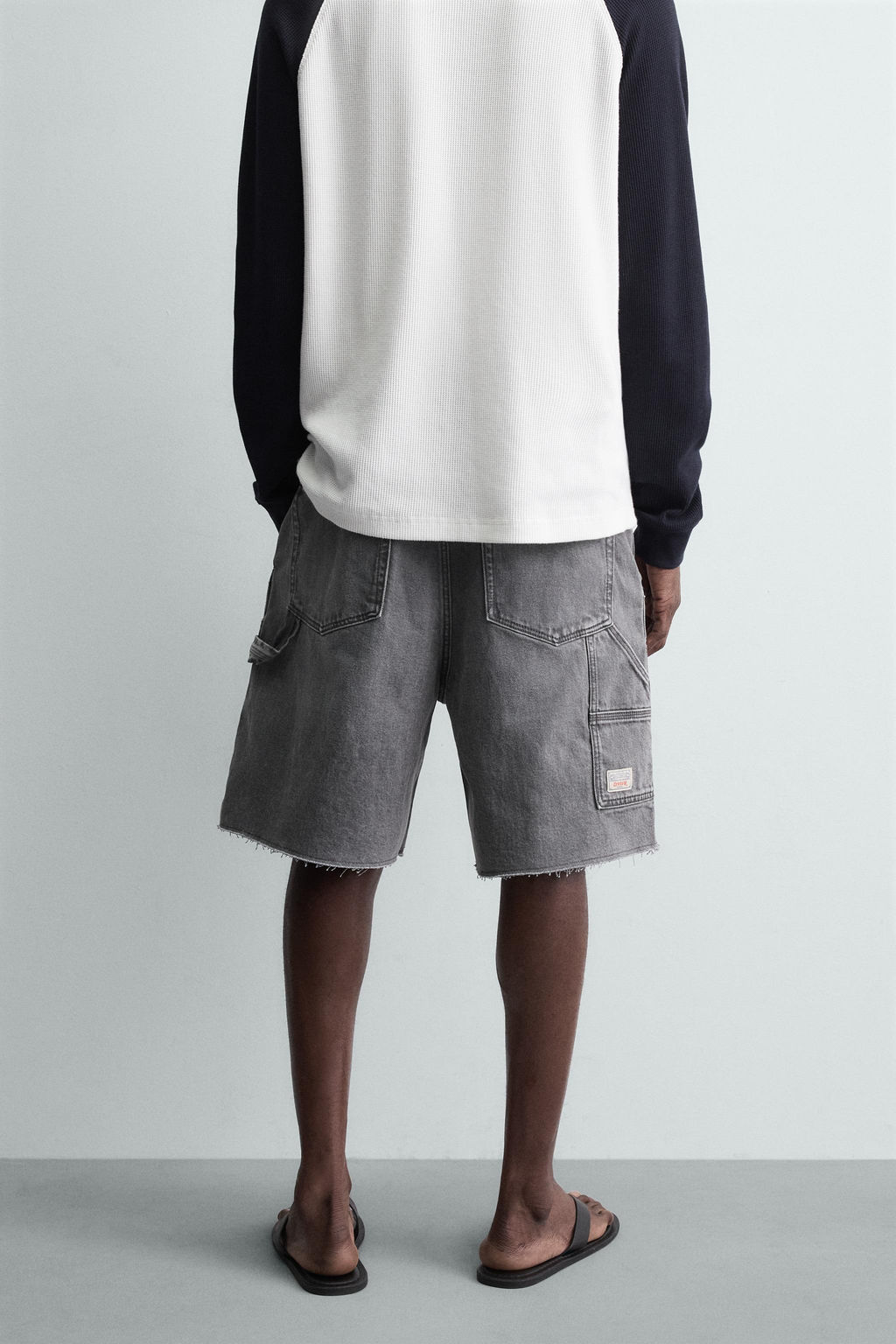 BERMUDA BOLSILLO CARPINTERO / Gris oscuro - Zara фото 3