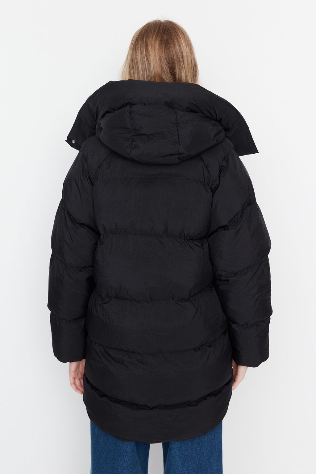 TRENDYOLMILLA Siyah Oversize Kapusonlu Su Itici Sisme Mont TWOAW23MO00193  фото 5