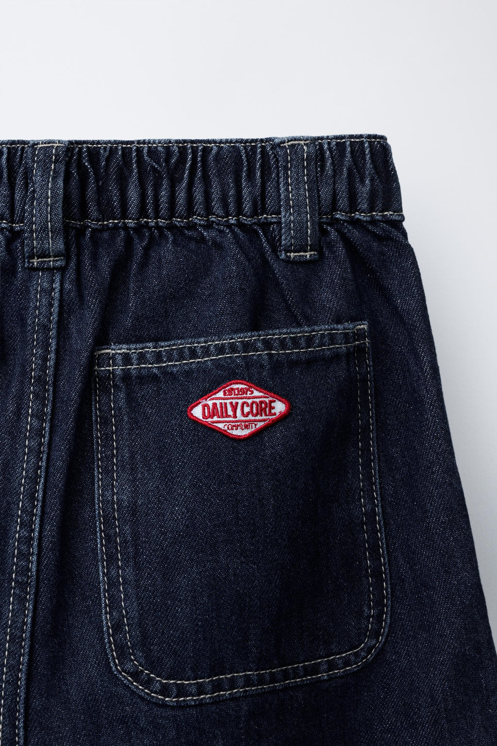 WIDE-FIT JEANS WITH TURN-UP HEMS - Zara фото 4