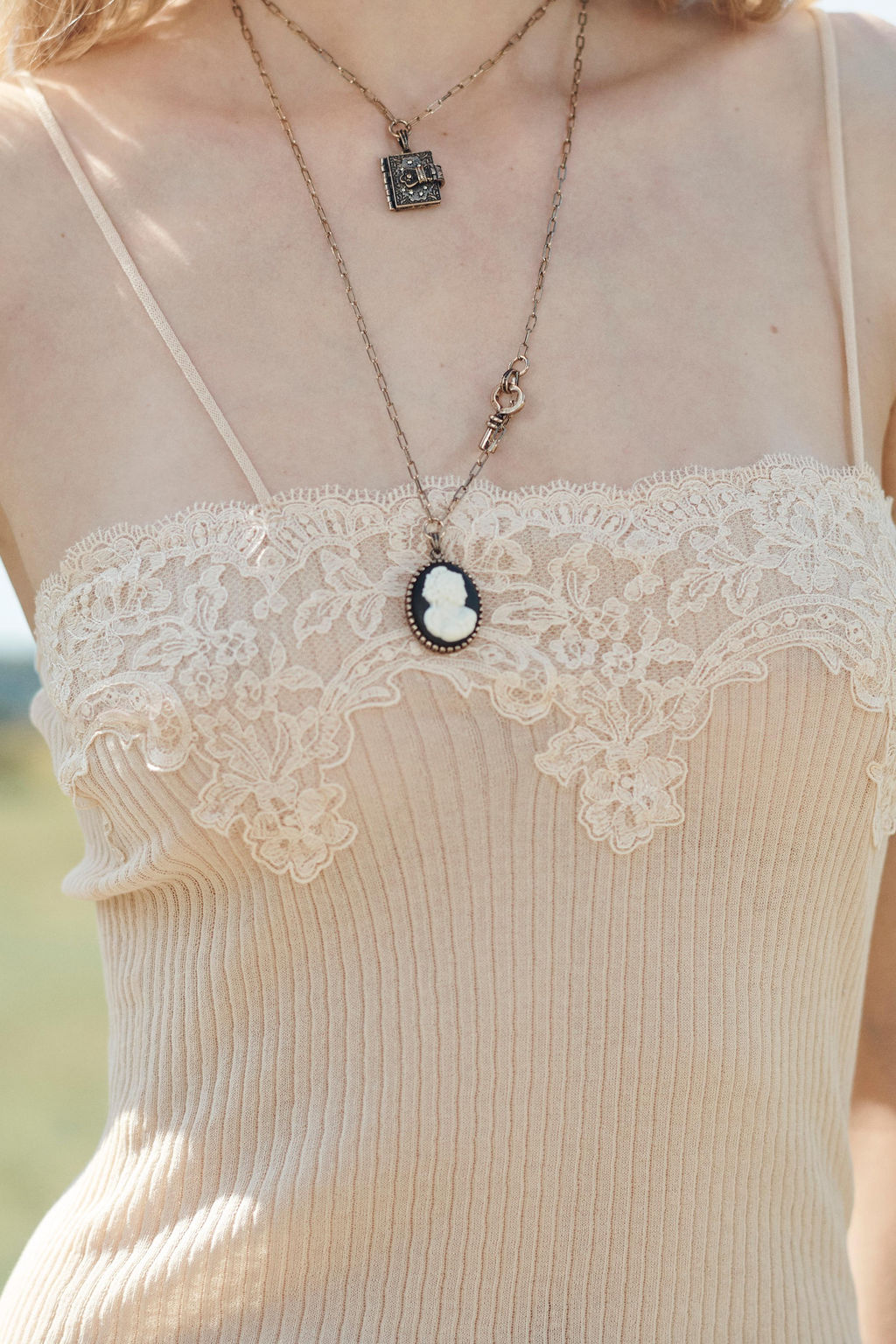 LIMITED EDITION RIBBED LACE TOP - Zara фото 2