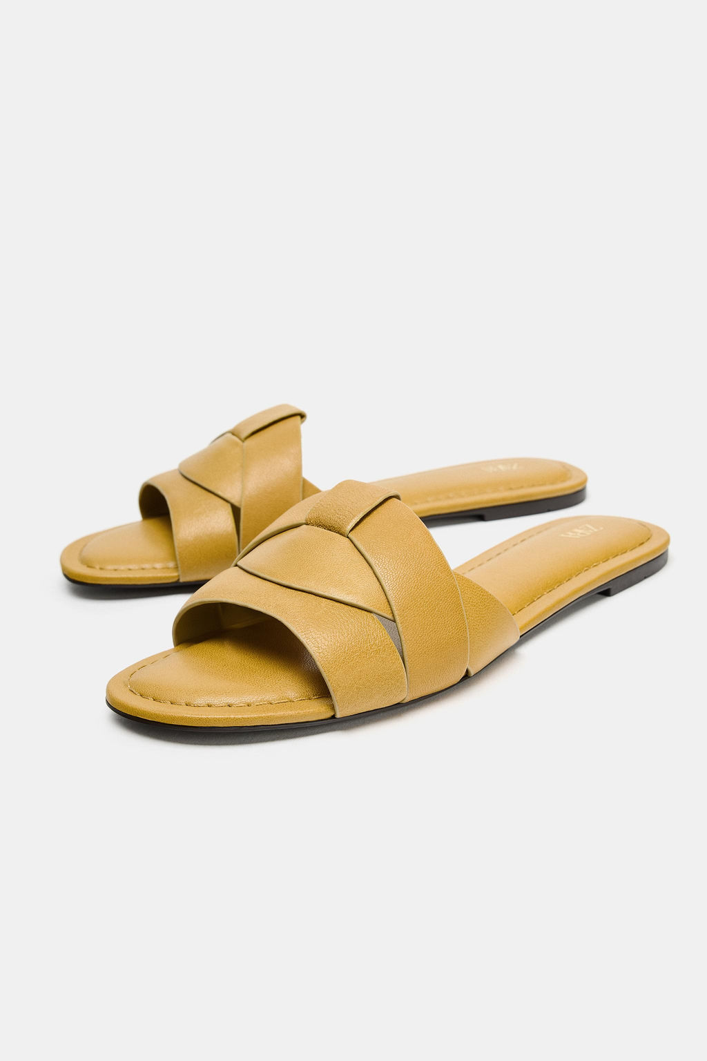 SANDALIAS PLANA PIEL CRUZADA / Mostaza