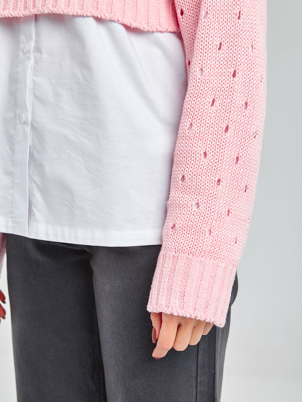 Свитер укороченный