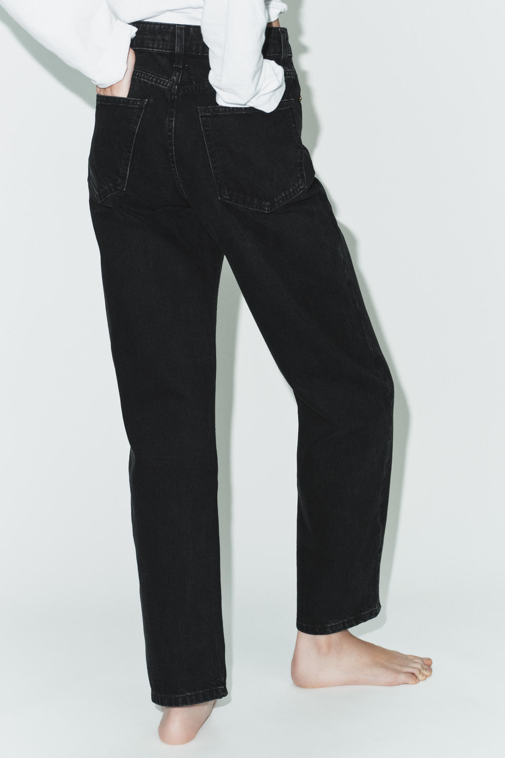 JEANS TRF MOM FIT TIRO ALTO / Negro - Zara фото 5