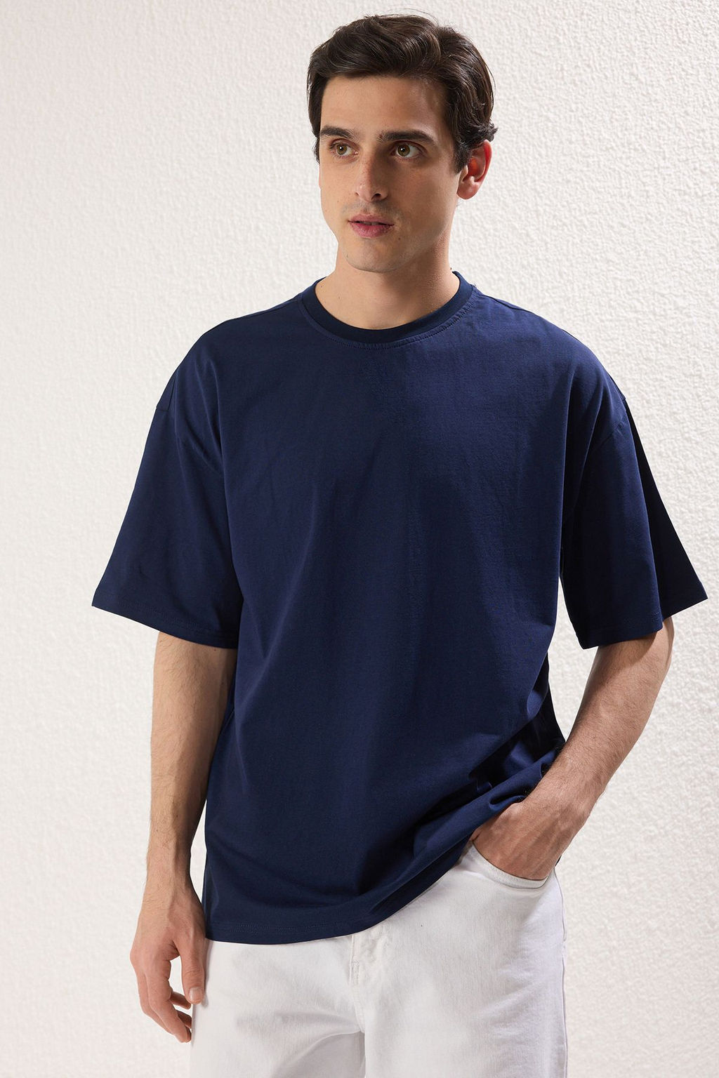 TRENDYOL MAN Lacivert-Bej Oversize/Genis Kesim 2li Paket Yaz? Bask?l?-Duz %100 Pamuk T-Shirt TMNSS25TS00215 - Trendyolmilla фото 11