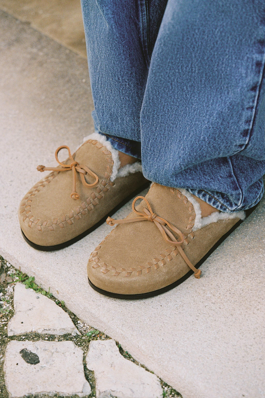 LEATHER SHEARLING EFFECT CLOGS - Zara фото 8