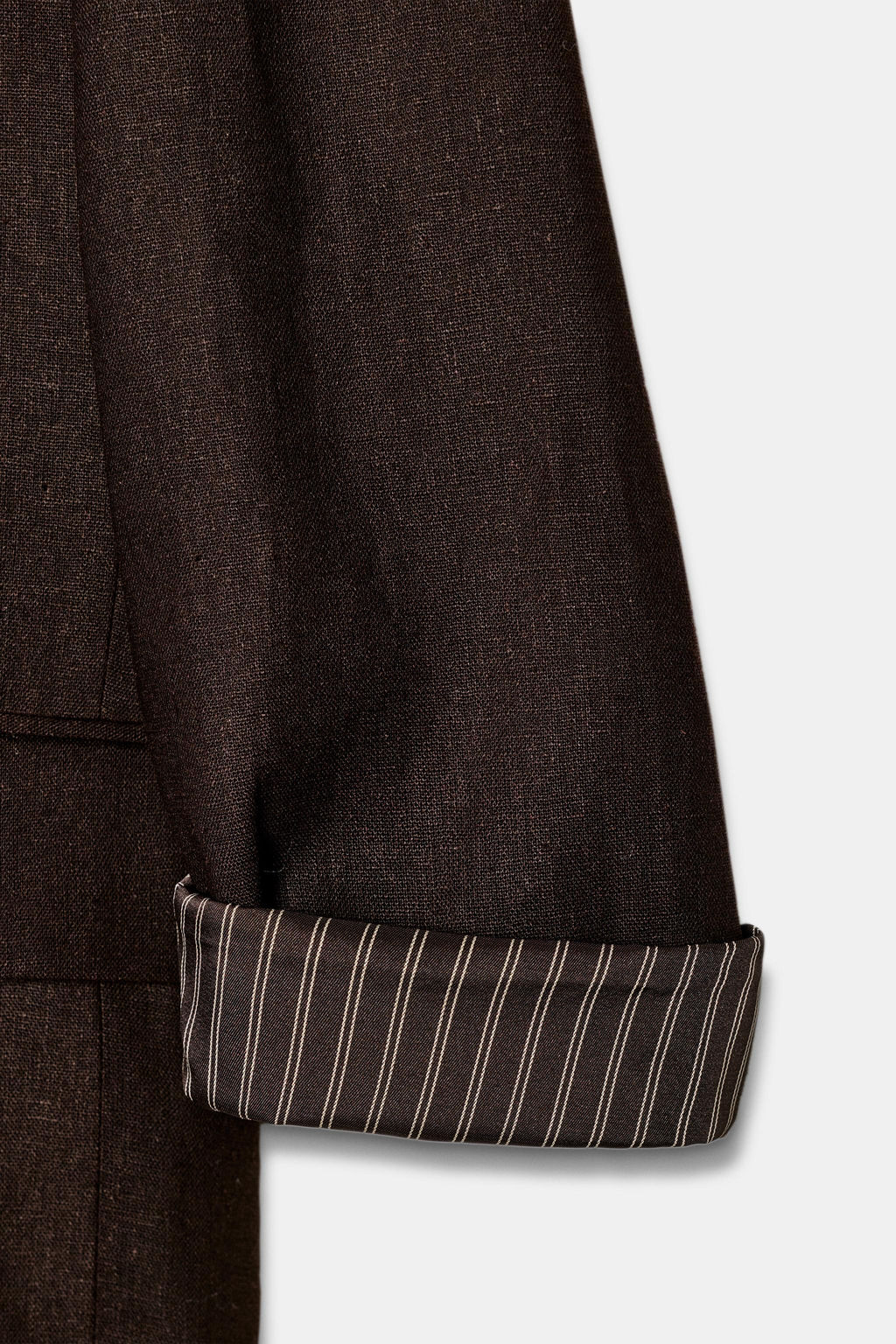 BLAZER CON LINO MANGA REMANGADA / Marr?n oscuro - Zara фото 7