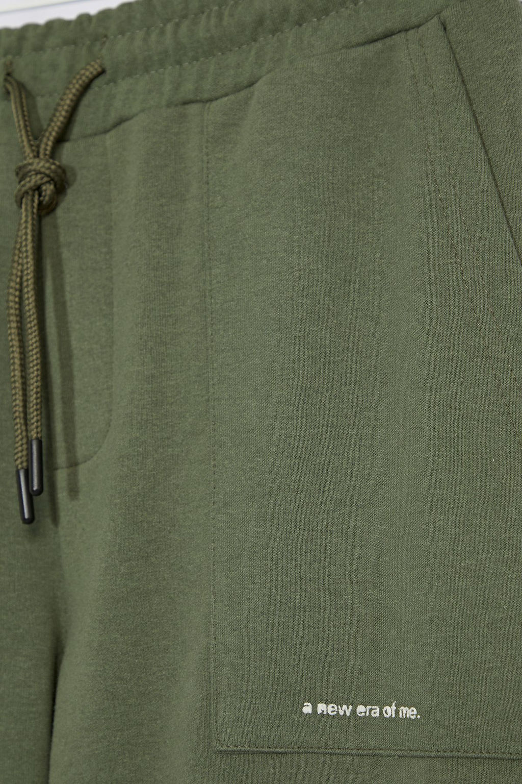 Haki Regular/Normal Kesim Yaz? Bask?l? Sort&Bermuda TMNSS24SR00056