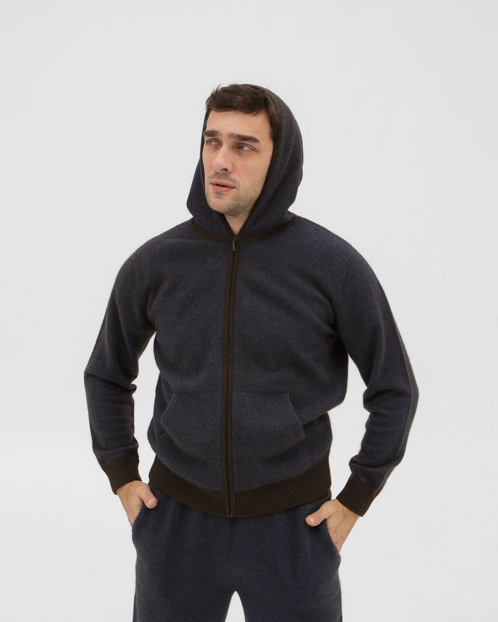 Джемпер из пуха яка и верблюда с капюшоном 4179 синий