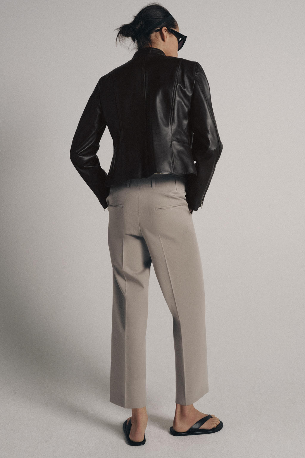 PANTAL?N CROPPED ZW COLLECTION / Marr?n / Topo - Zara фото 3