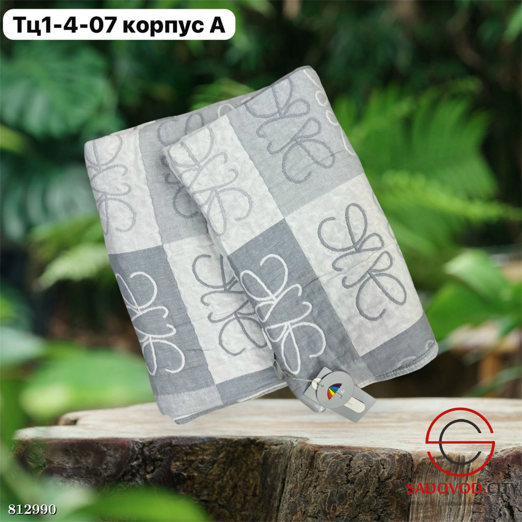 Плед на диван или кровать с принтом