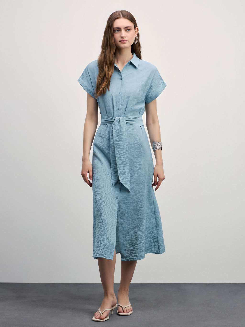 Платье-рубашка из струящейся вискозы / Zarina фото 2