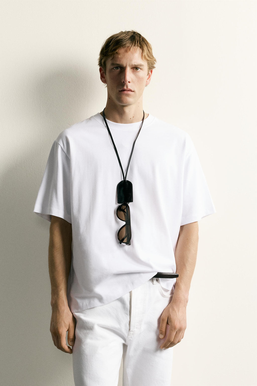 CAMISETA RELAXED FIT BORDADO / Blanco - Zara фото 2