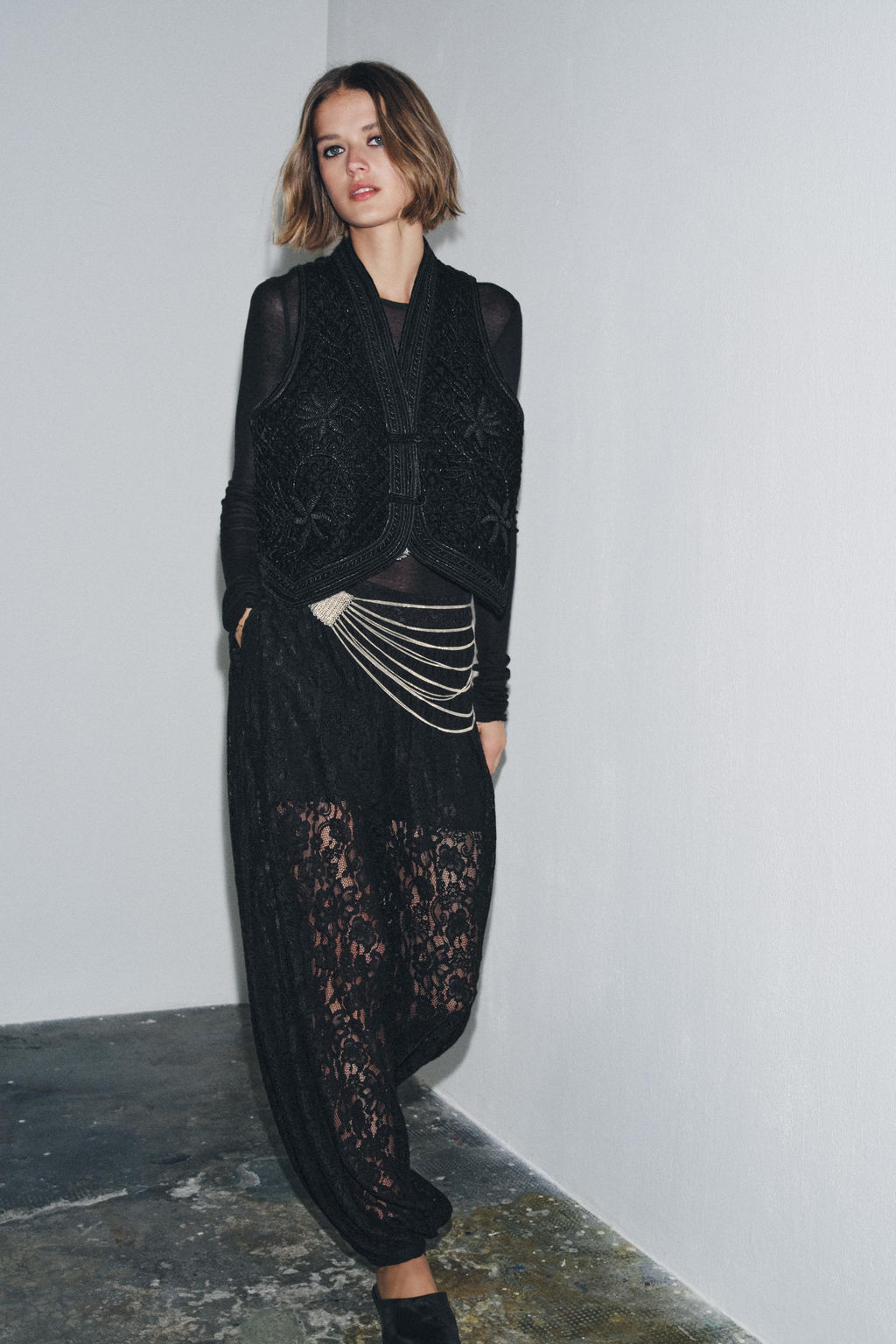 ZW COLLECTION LIMITED EDITION EMBROIDERED VELVET WAISTCOAT