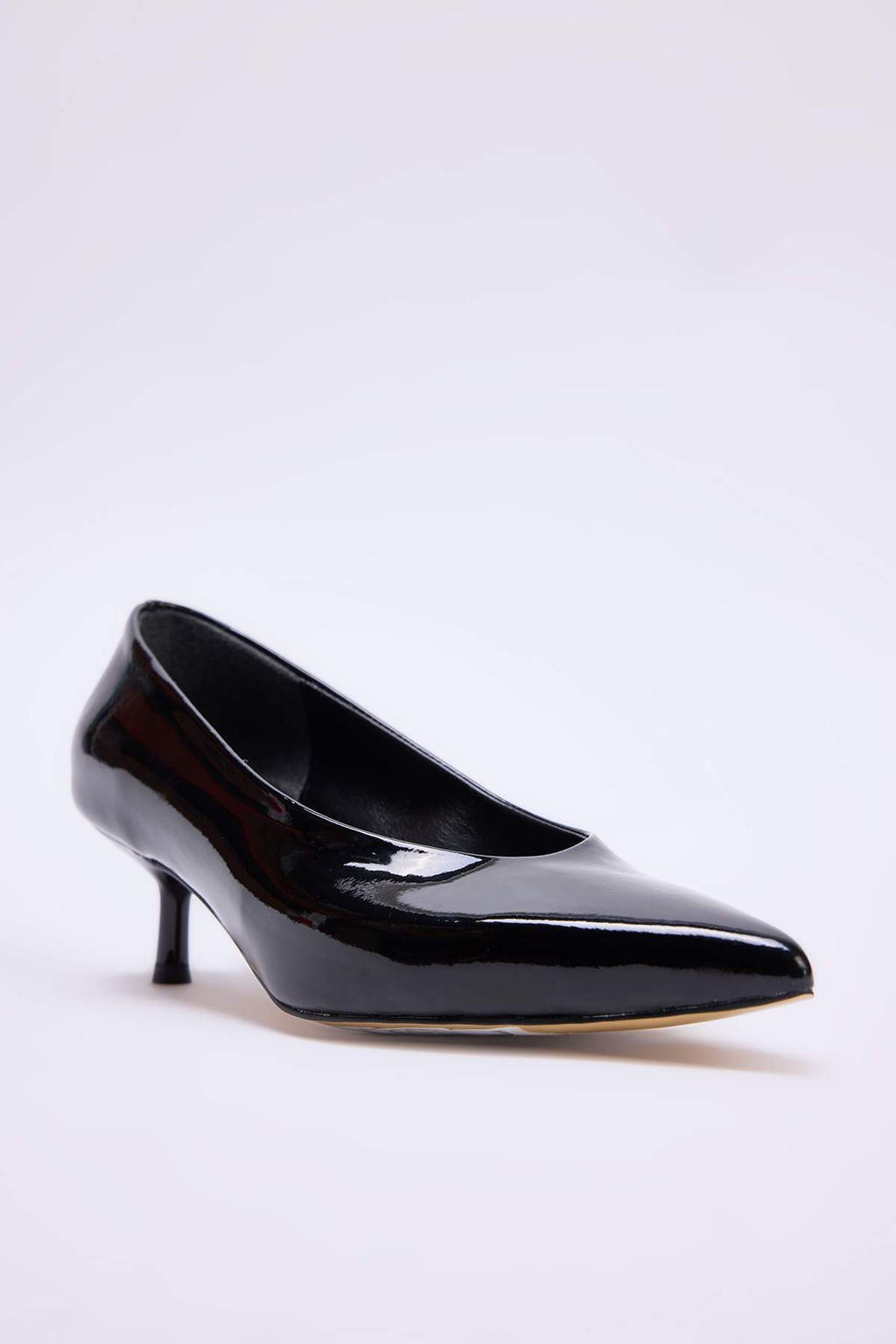 Siyah Rugan Kad?n 4 cm Kitten Topuklu Ayakkab? TAKSS26TO00036 - Trendyolmilla фото 4