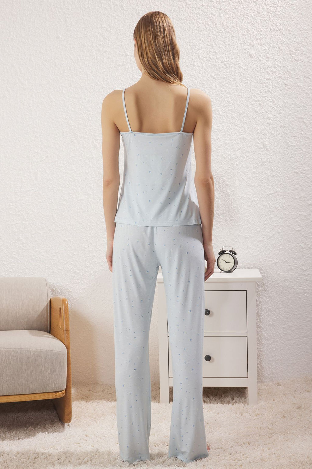 Trendyolmilla Beyaz-Cok Renkli Cicekli Baglamal? ve Ip Ask?l? Orme Pijama Tak?m? THMSS24PT00233 фото 20